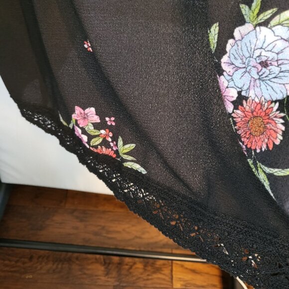 Women's Top Open Kimono Style Blouse Lacy Bell Sleeves Floral Size Small - Picture 7 of 11